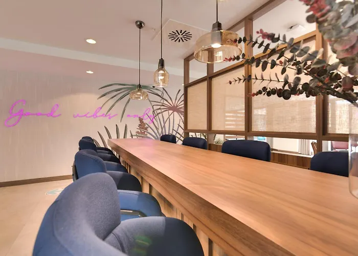 Livensa Living Salamanca Albergue Juvenil